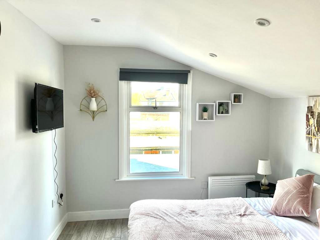 Southall Suites By Gh Stays Eksteriør billede